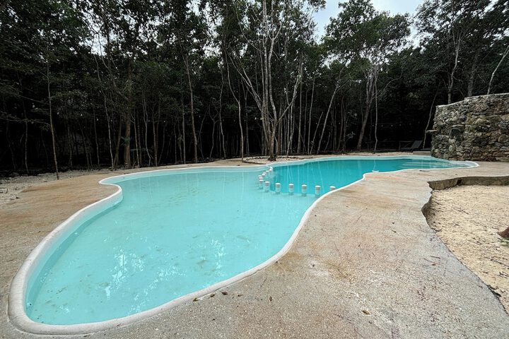 Pool 75 of 121