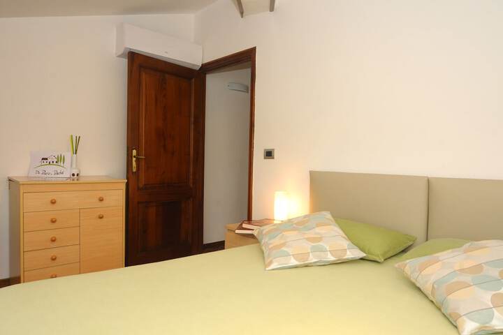 Room 10 of 63