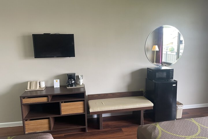 2 Double Beds (10 of 16)
