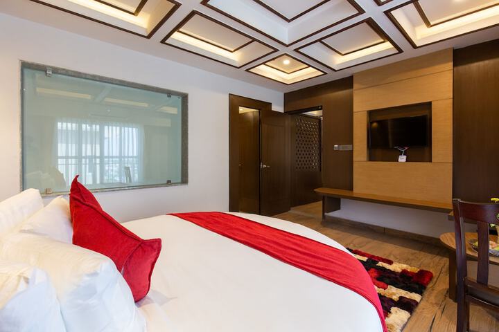 Room 10 of 60