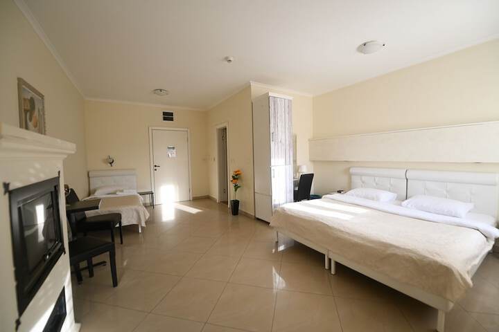 Room 21 of 67