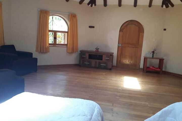 Room 2 of 34