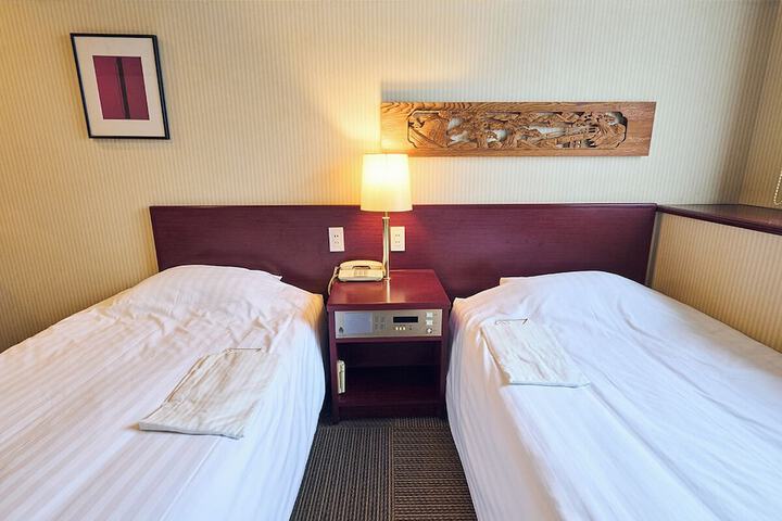 Room 29 of 151