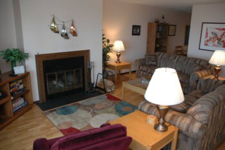 Room 5 of 250
