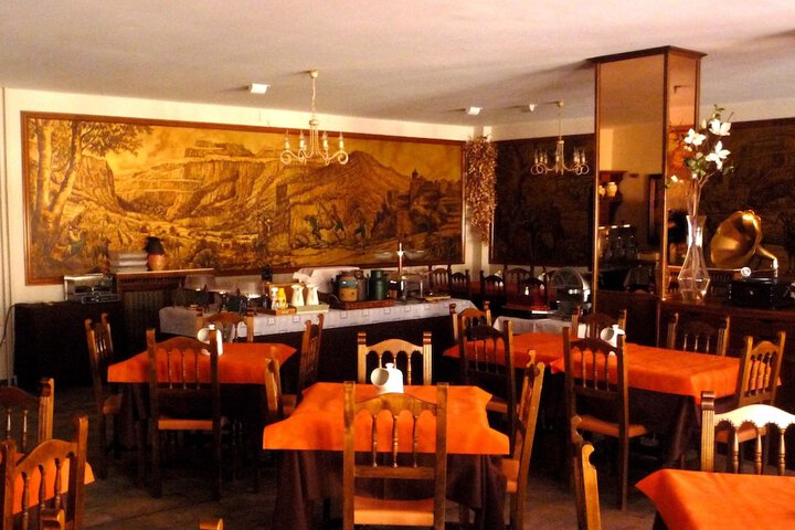 Dining 29 of 72