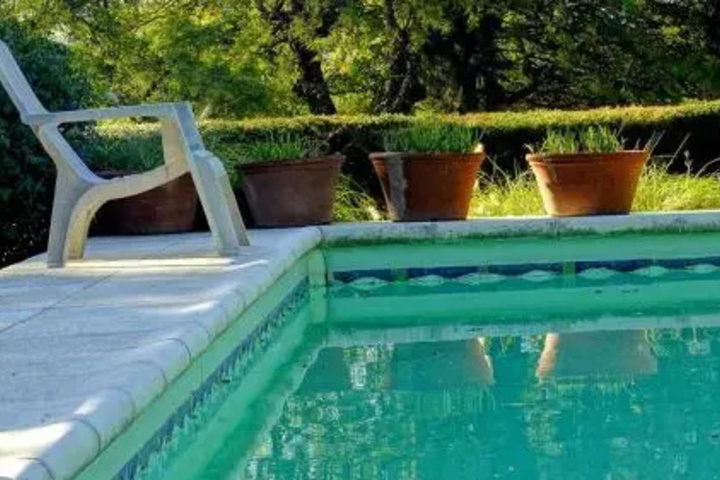 Pool 5 of 10