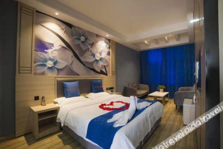 Hotel 2 of 27