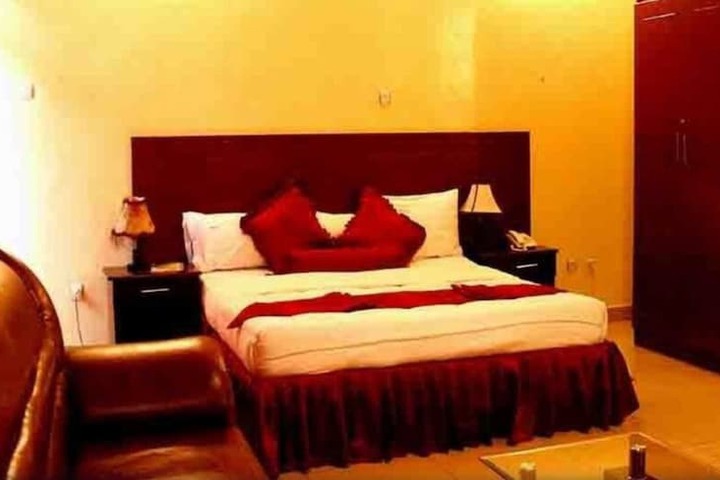 Room 4 of 21