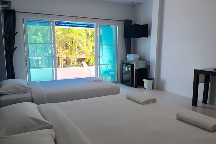 Room 6 of 35