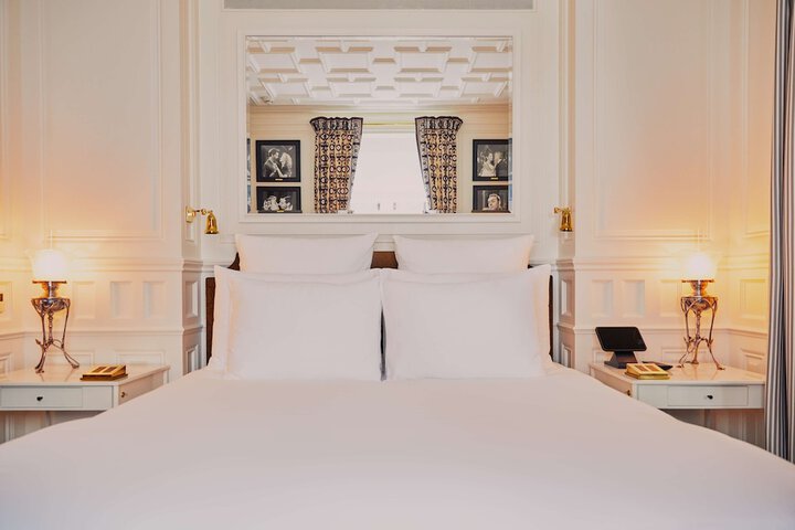 Room 30 of 100
