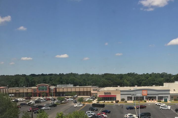 Shopping mall