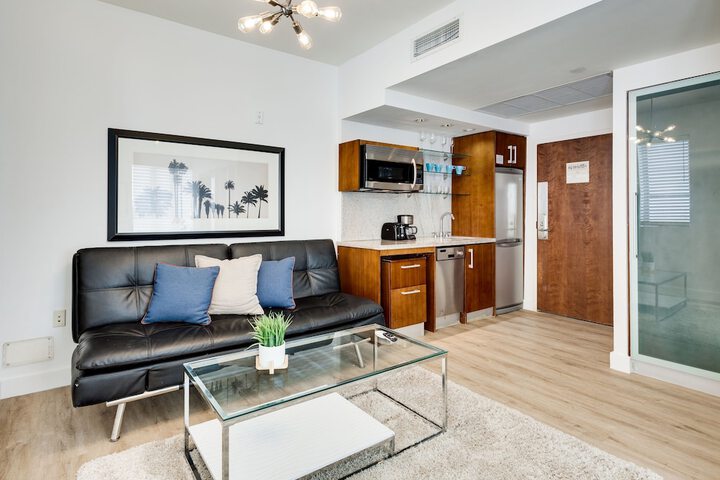 Room 20 of 38