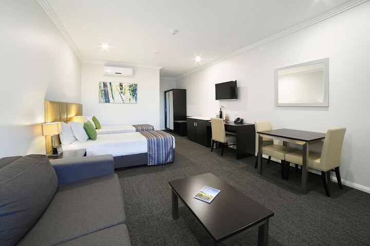 Room 26 of 68