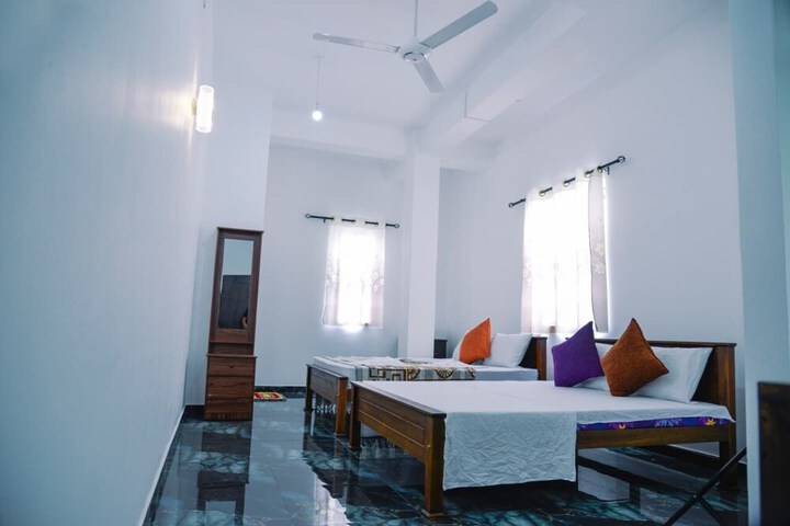 Room 12 of 47