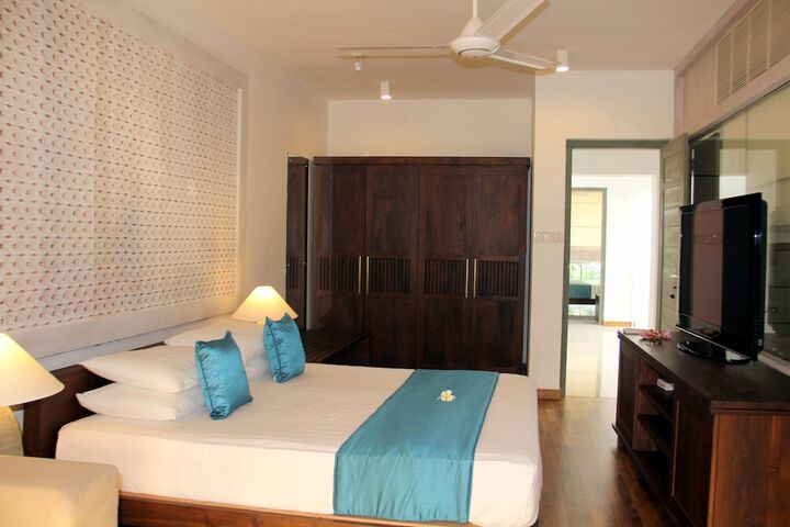 Room 4 of 31