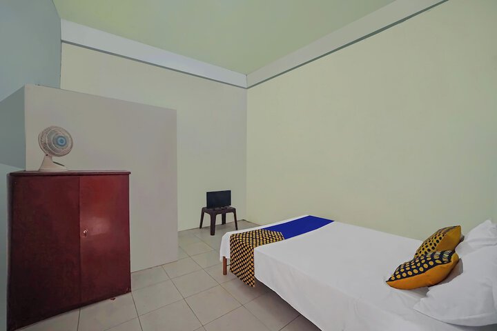 Room 14 of 22