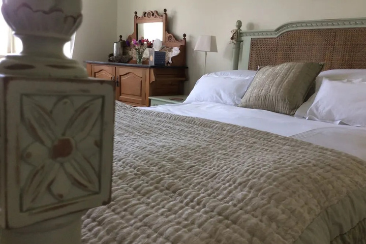 Room 5 of 13
