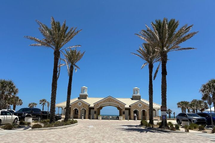 Image of Georgian Inn Beach Club