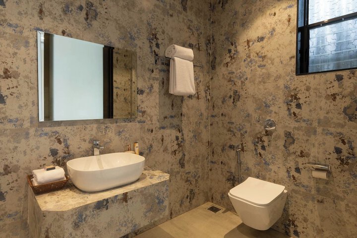 Room 14 of 29