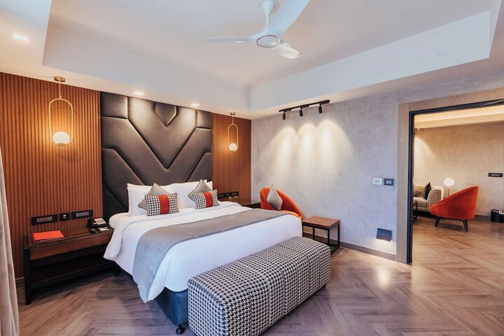 Room 26 of 70