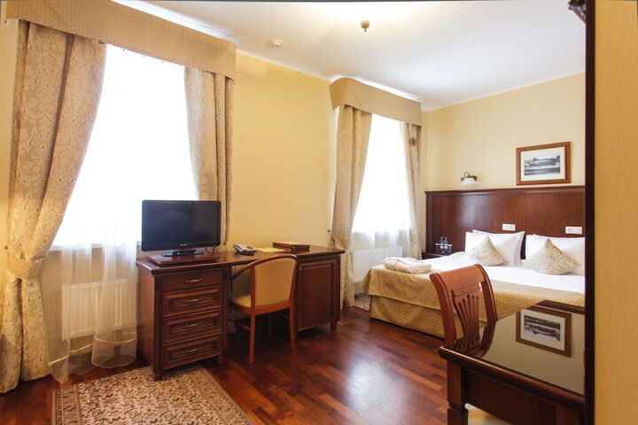 Room 20 of 71