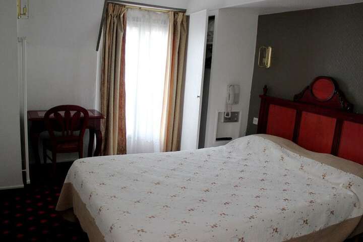 Room 28 of 99