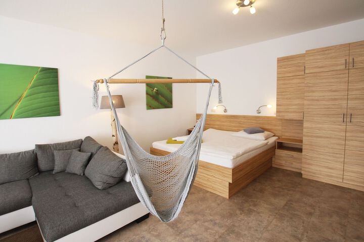 Room 6 of 24