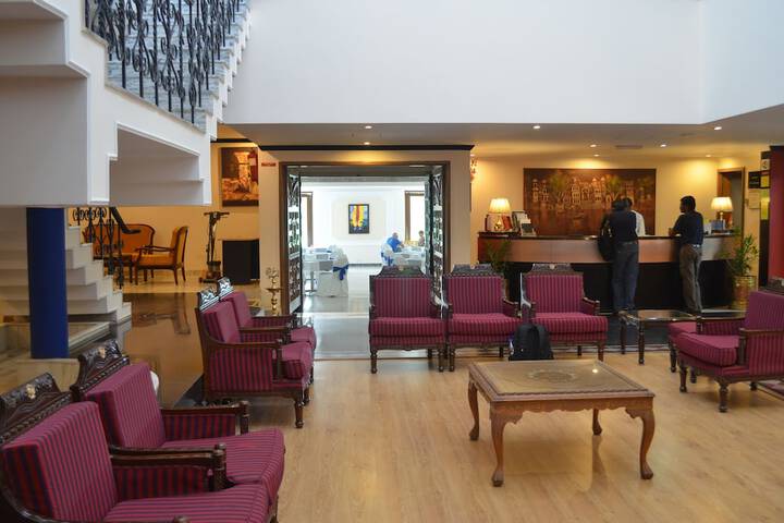 Hotel Lobby