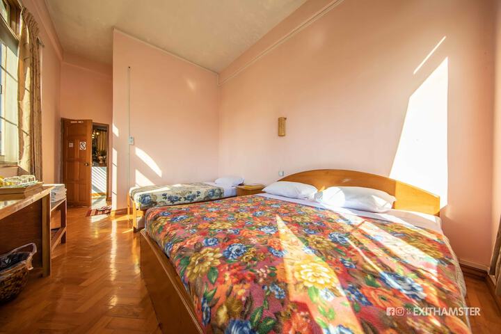 Room 14 of 28