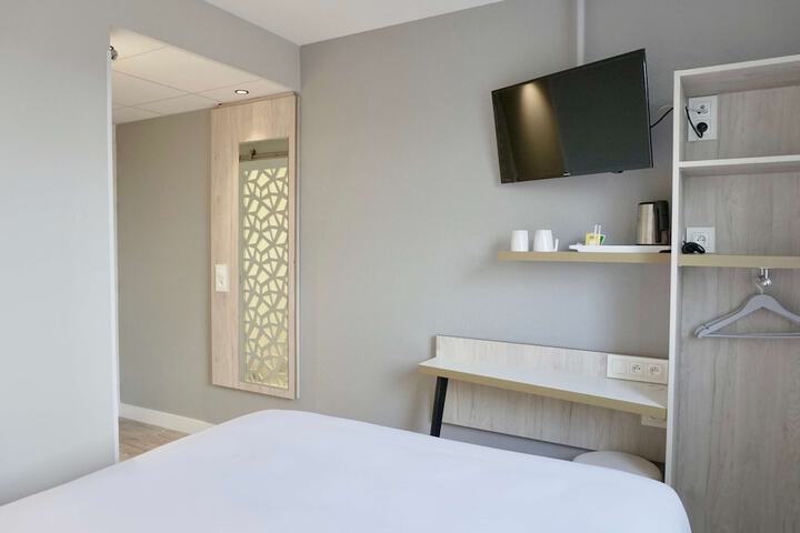 Room 26 of 113