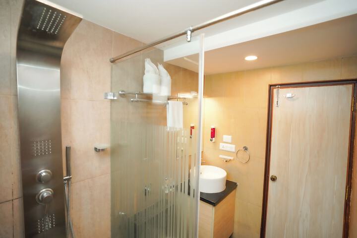 Room 20 of 30