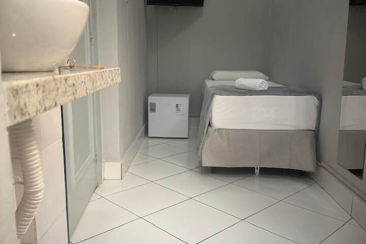 Room 16 of 29