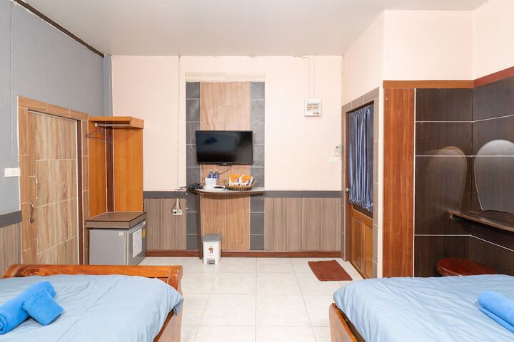 Room 34 of 95