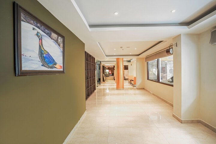 Hotel Interior 4 of 35