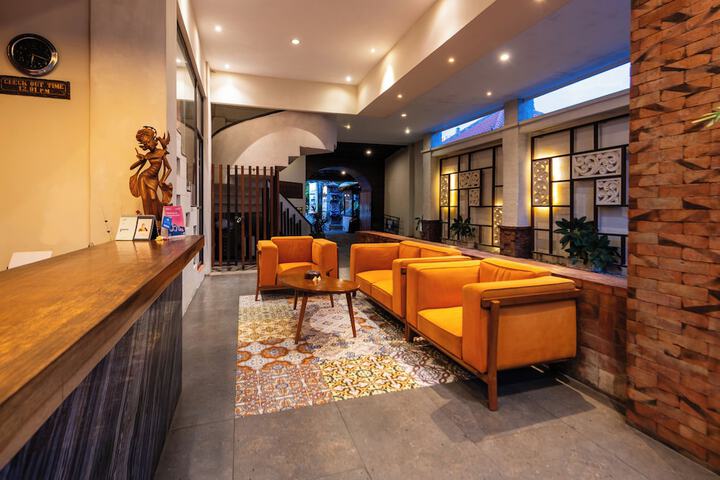 Lobby Entry
