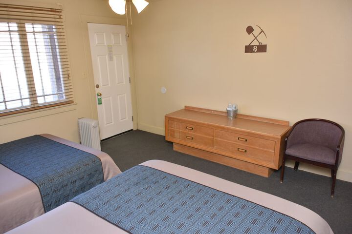 Room 18 of 96