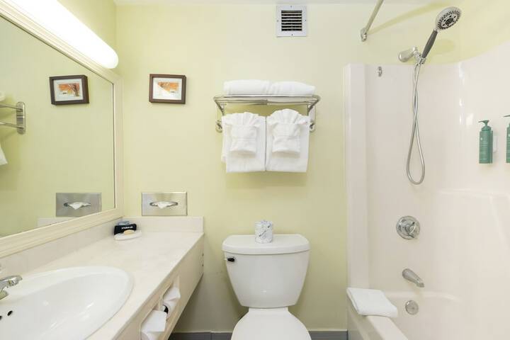 Room 78 of 108
