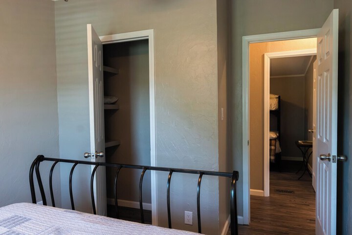 Room 104 of 917