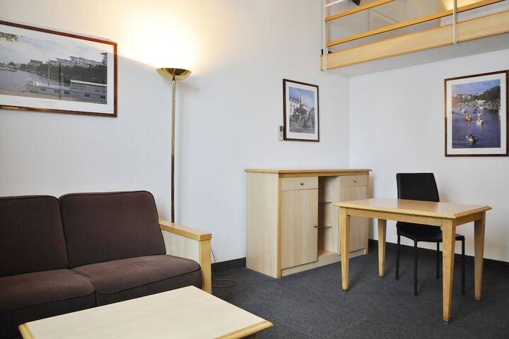Room 11 of 155