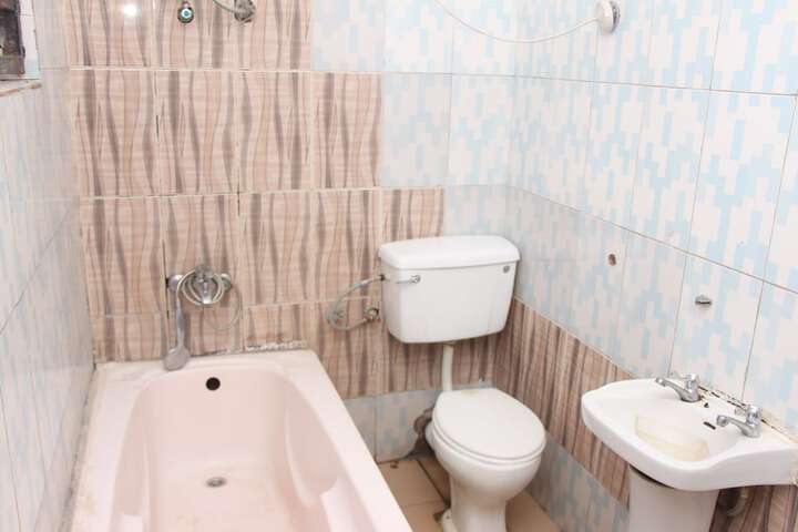 Room 14 of 16