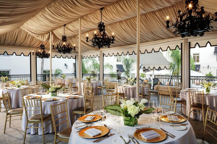 Banquet hall