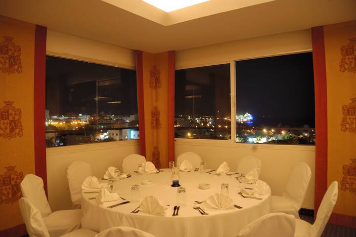 Dining 36 of 63