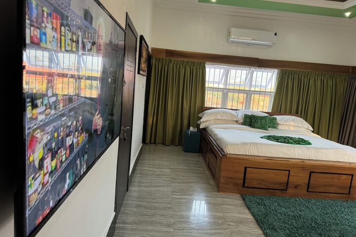 Room 55 of 165