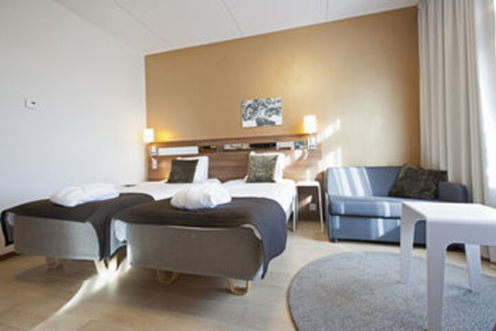 Room 26 of 60