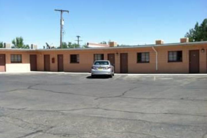 Photo of NATIONAL 9 APPLE TREE INN