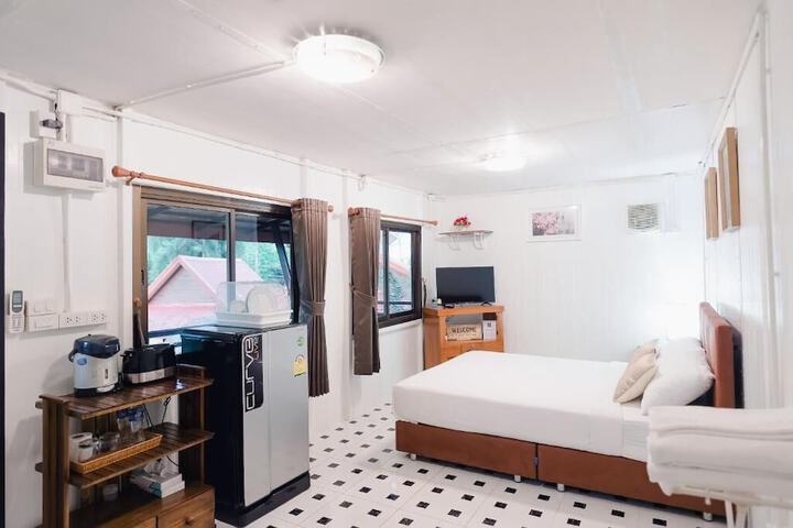 Room 16 of 60