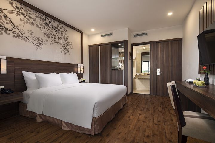 Room 19 of 74