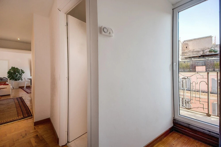 Room 3 of 16