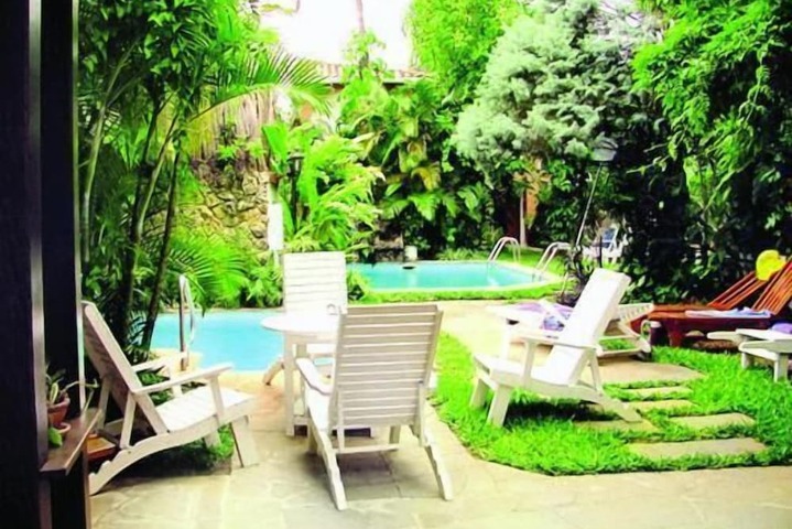 Pool Hotel