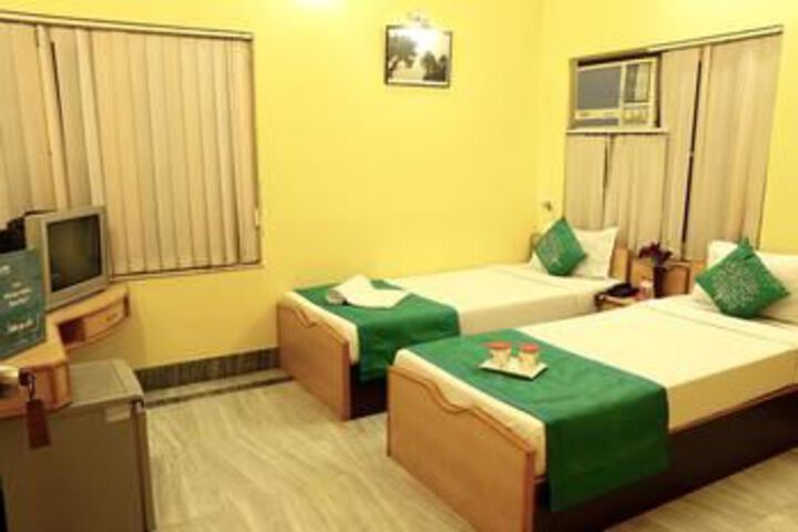 Room 9 of 24